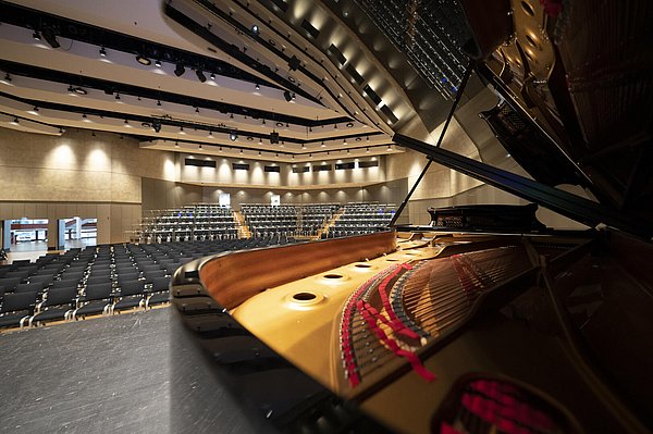 Großer Saal der Stadthalle Gütersloh | Kultur Räume Gütersloh