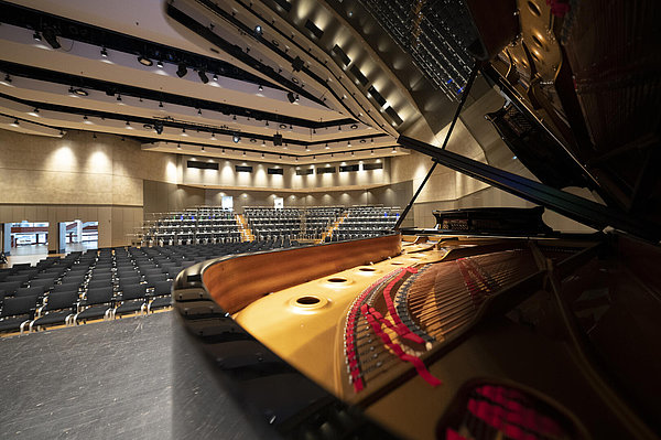 Großer Saal der Stadthalle Gütersloh | Kultur Räume Gütersloh