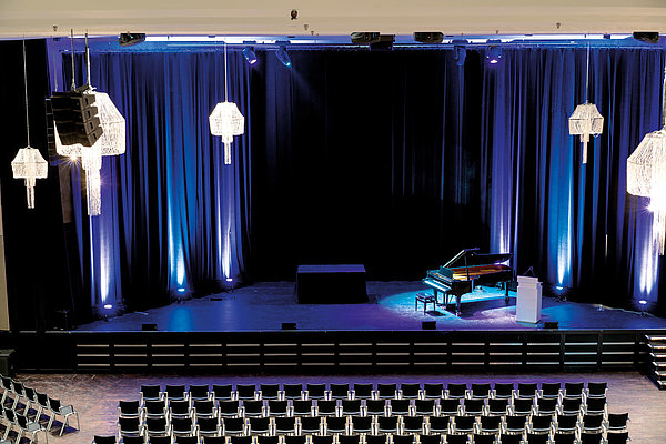 Großer Saal der Stadthalle Gütersloh | Kultur Räume Gütersloh